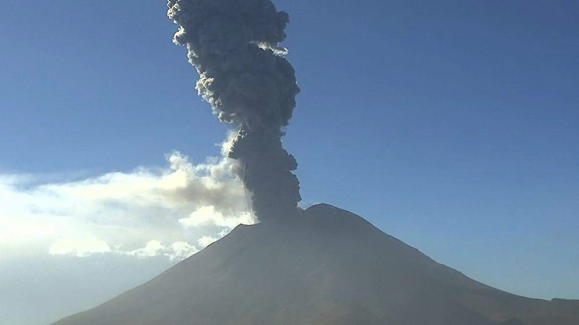 Volcán Popocatépetl registra 26 exhalaciones en las últimas 24 horas 